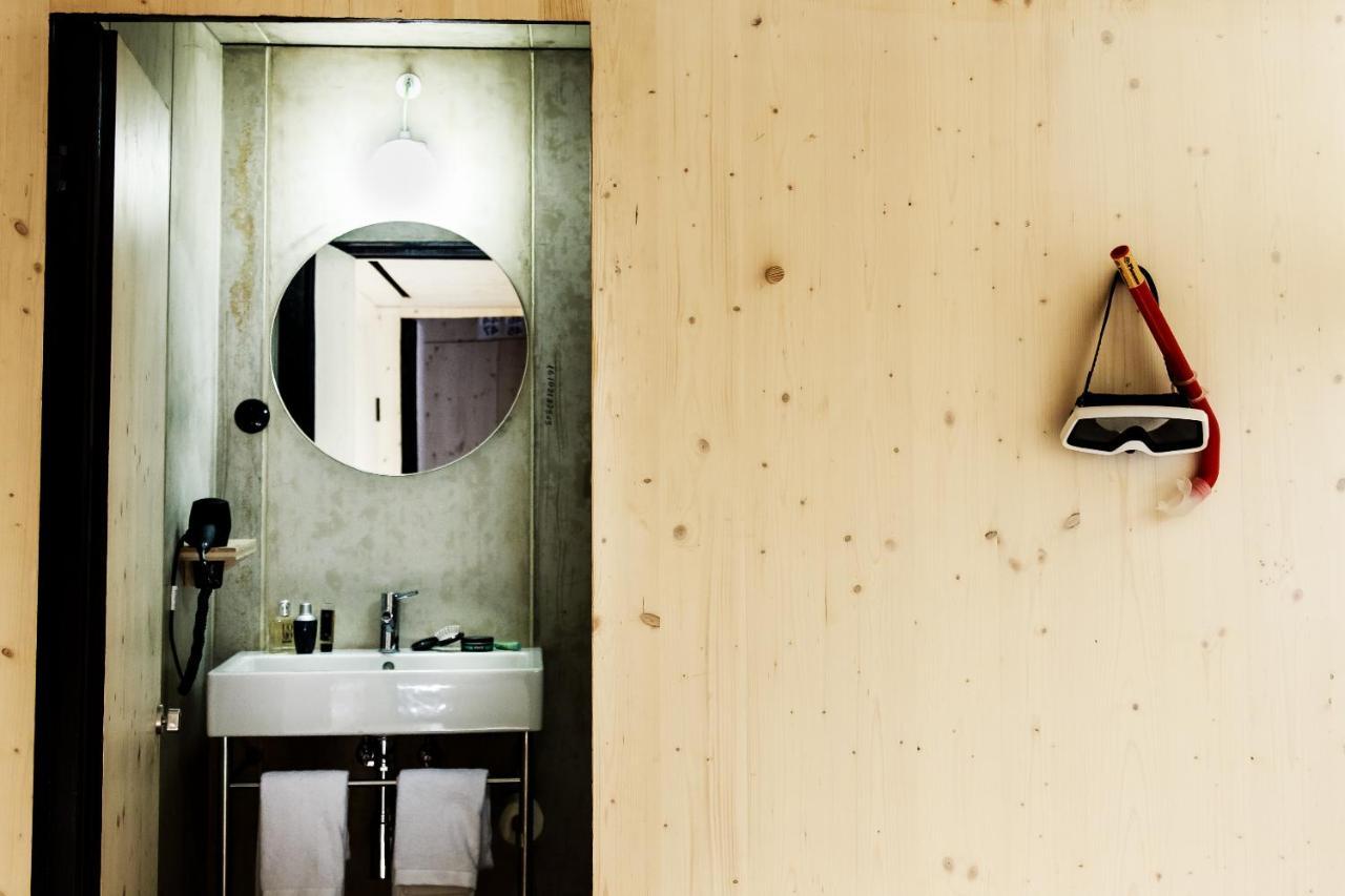 Zero Box Lodge ポルト エクステリア 写真